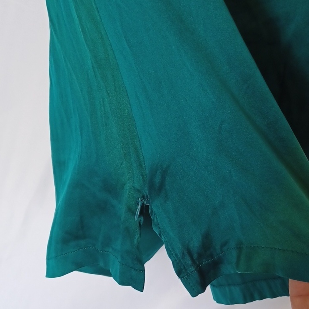 Tracy Porter Emerald Green Silk Beaded Blouse Sz S, Side Zip, 16" Ptp, 23" L - Picture 6 of 6